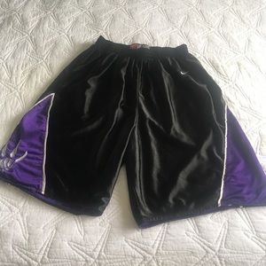 NIKE REVERSIBLE NBA shorts